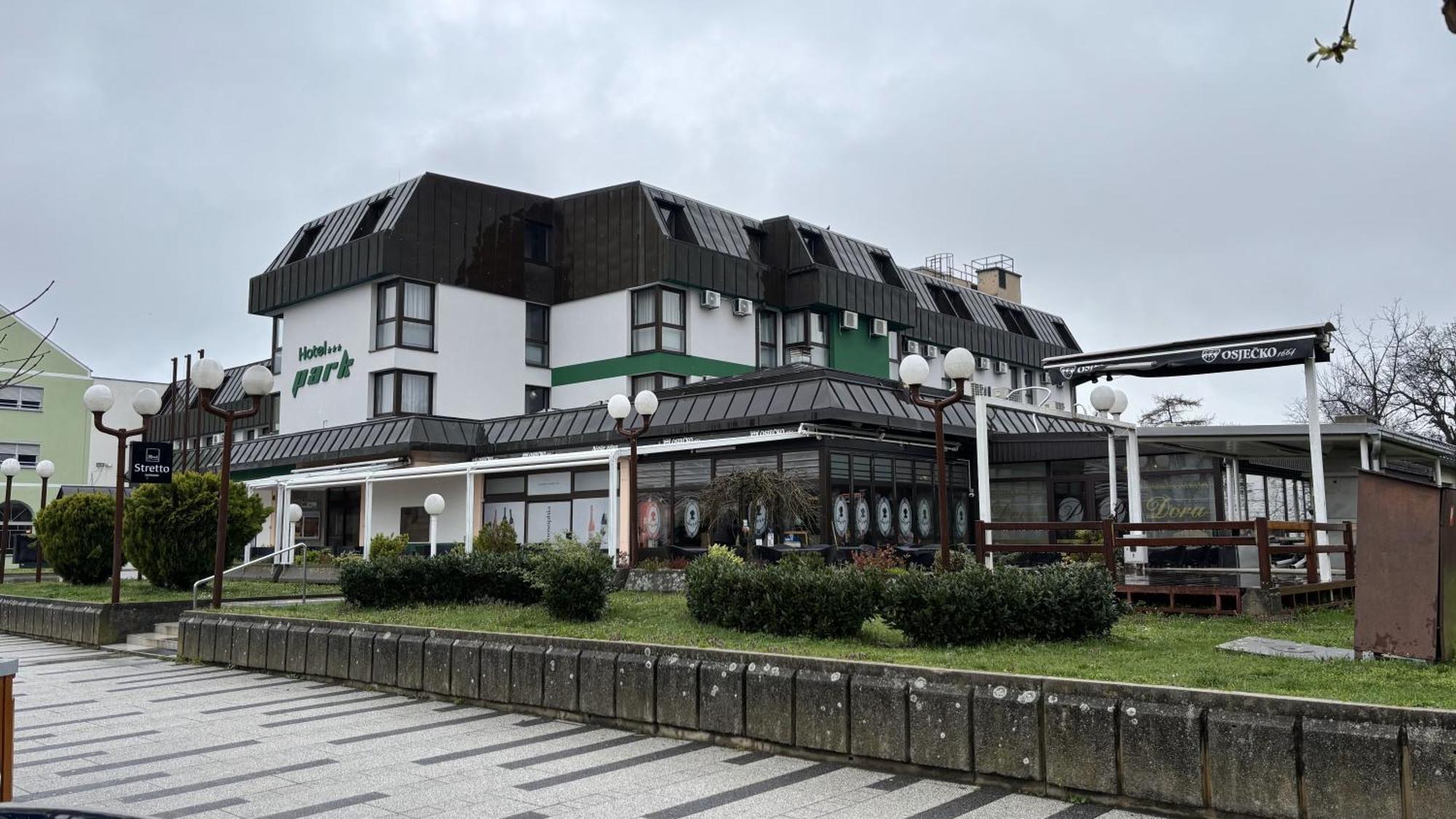 Hotel Park Nasice Esterno foto