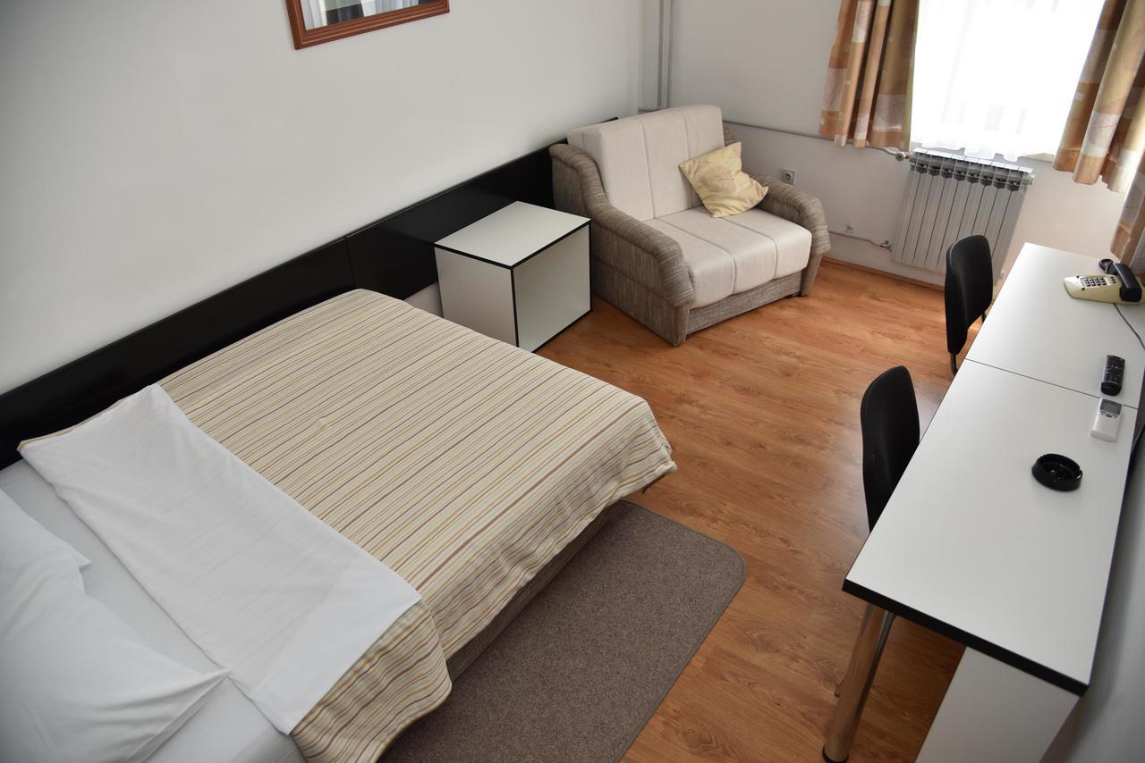 Hotel Park Nasice Esterno foto