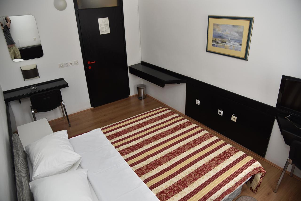 Hotel Park Nasice Esterno foto