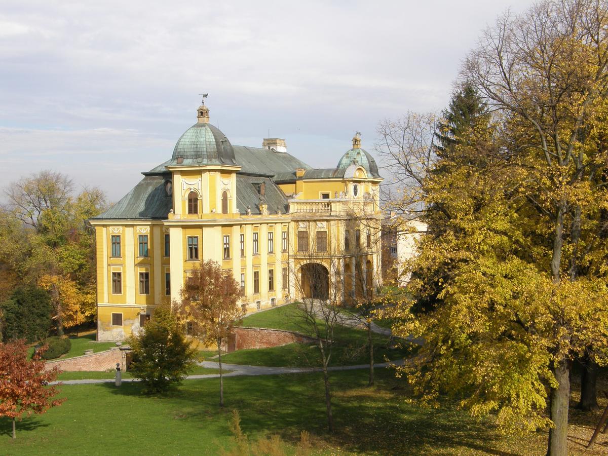 Hotel Park Nasice Esterno foto