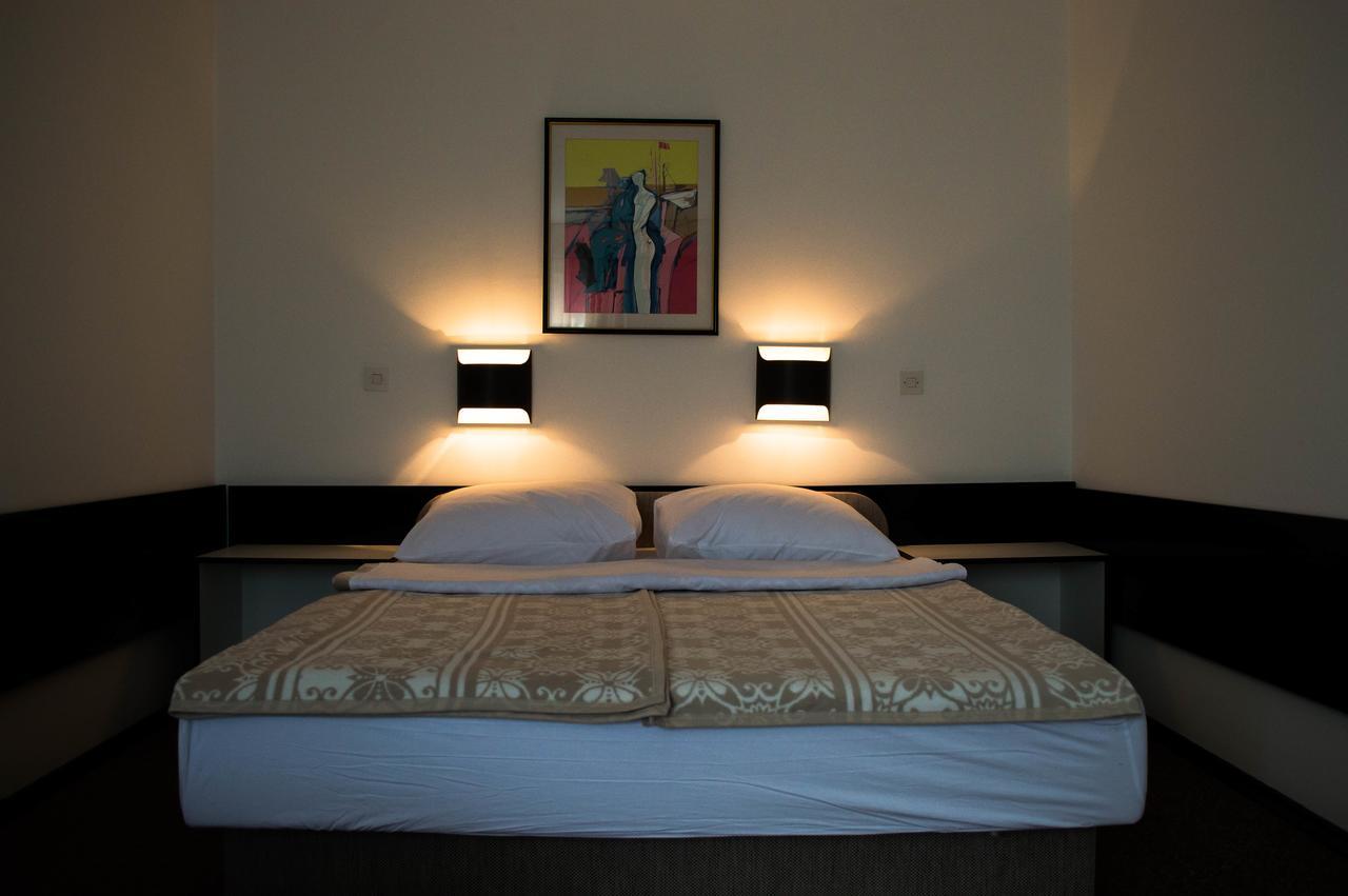 Hotel Park Nasice Esterno foto