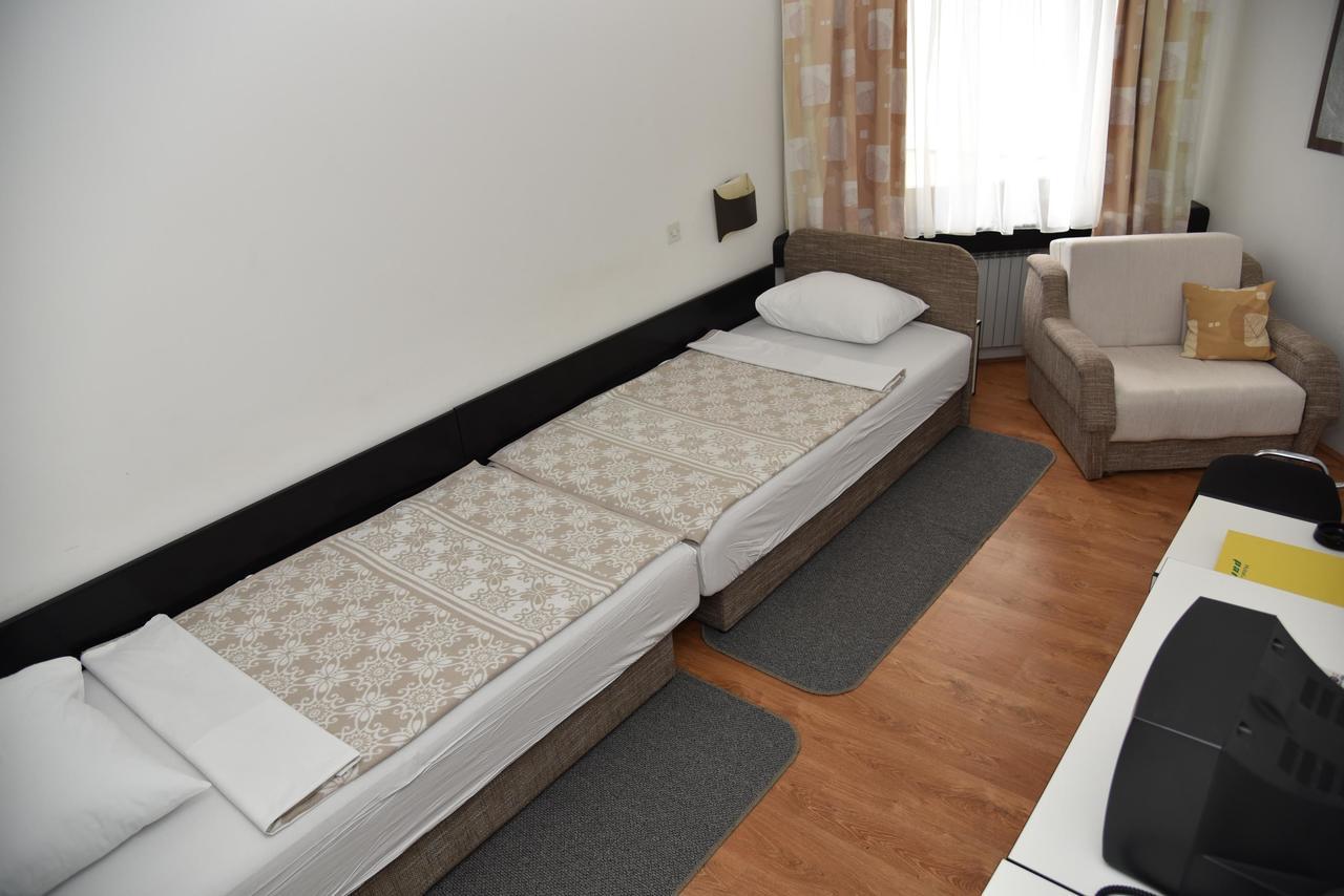 Hotel Park Nasice Esterno foto