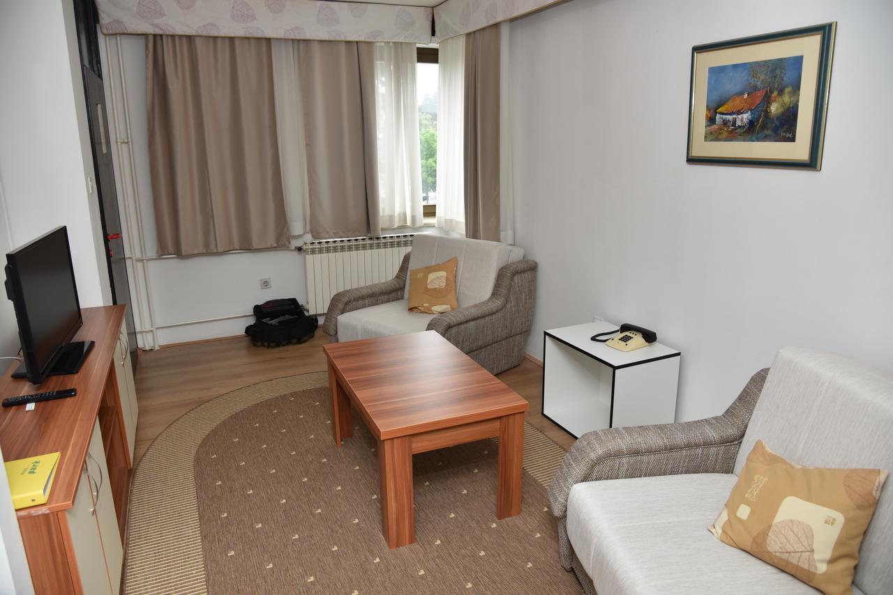 Hotel Park Nasice Esterno foto